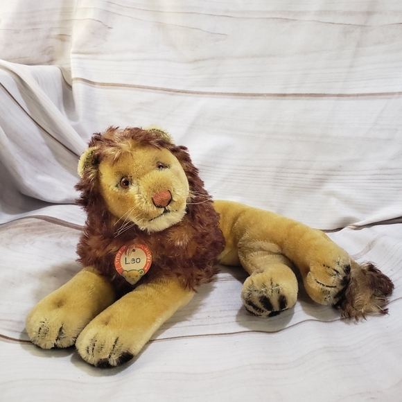 Steiff Leo Lion Mohair Laying Straw Stuffed Animal 11 Inch 60s Chest Name Tag - Picture 1 of 11